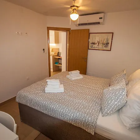 Gardelin Superior Apartament *